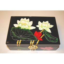 Smyckeskrin med lotusblom